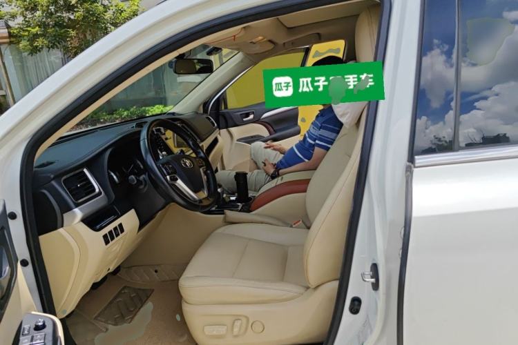 Used Toyota Highlander 2015 2.0T Four-Wheel Drive Luxury Edition 7-Seater Left Front Seat