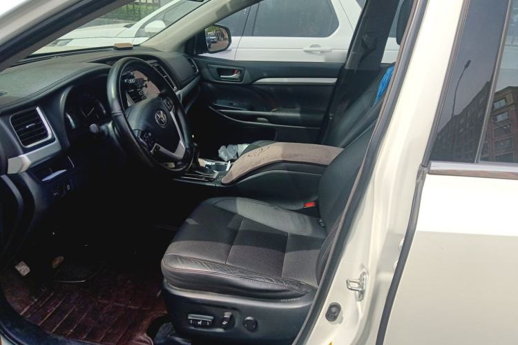 Used Toyota Highlander 2015 2.0T Four-Wheel Drive Luxury Edition 7-Seater Left Front Seat