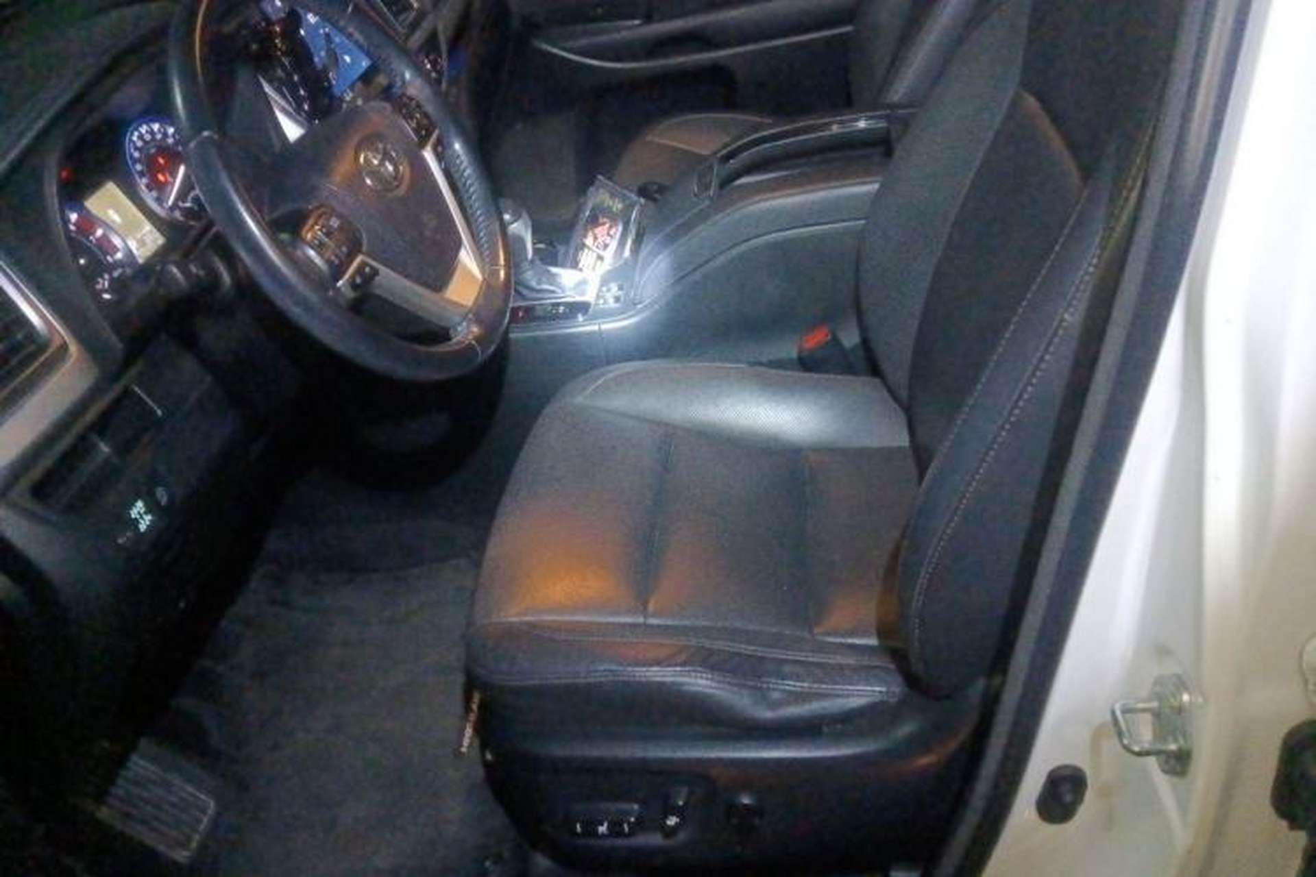 Used Toyota Highlander 2015 2.0T Four-Wheel Drive Luxury Edition 7-Seater Left Front Seat