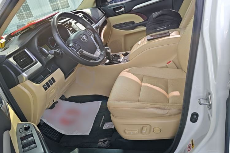 Used Toyota Highlander 2015 2.0T Four-Wheel Drive Luxury Edition 7-Seater Left Front Seat
