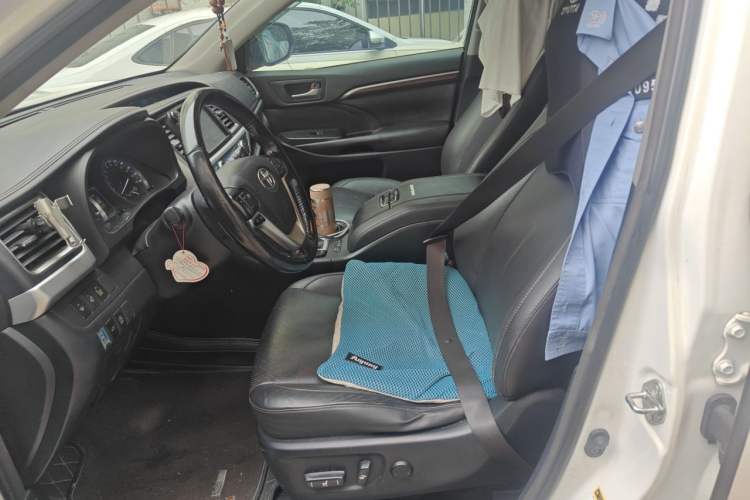 Used Toyota Highlander 2015 2.0T Four-Wheel Drive Ultimate Edition 7-Seater Left Front Seat