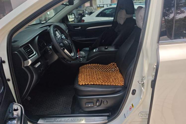Used Toyota Highlander 2015 2.0T Four-Wheel Drive Luxury Edition 7-Seater Left Front Seat