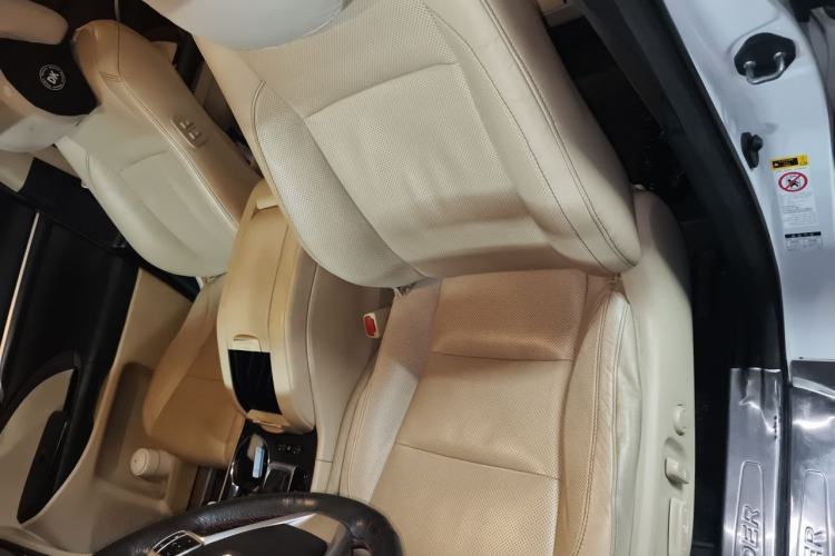 Used Toyota Highlander 2015 2.0T Four-Wheel Drive Ultimate Edition 7-Seater Left Front Seat