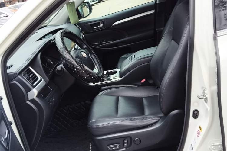 Used Toyota Highlander 2015 2.0T Four-Wheel Drive Luxury Edition 7-Seater Left Front Seat