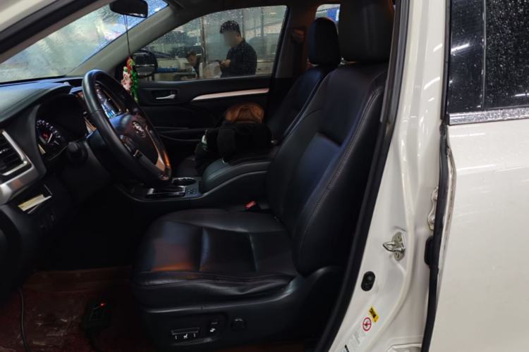 Used Toyota Highlander 2015 2.0T Four-Wheel Drive Luxury Edition 7-Seater Left Front Seat