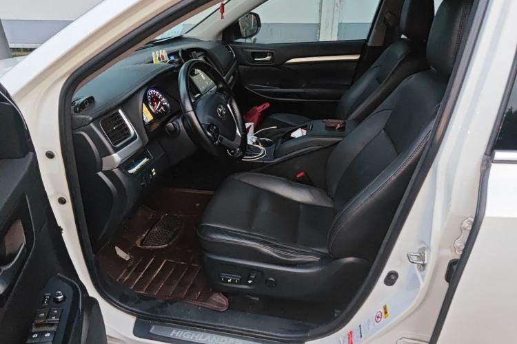 Used Toyota Highlander 2015 2.0T Four-Wheel Drive Luxury Edition 7-Seater Left Front Seat