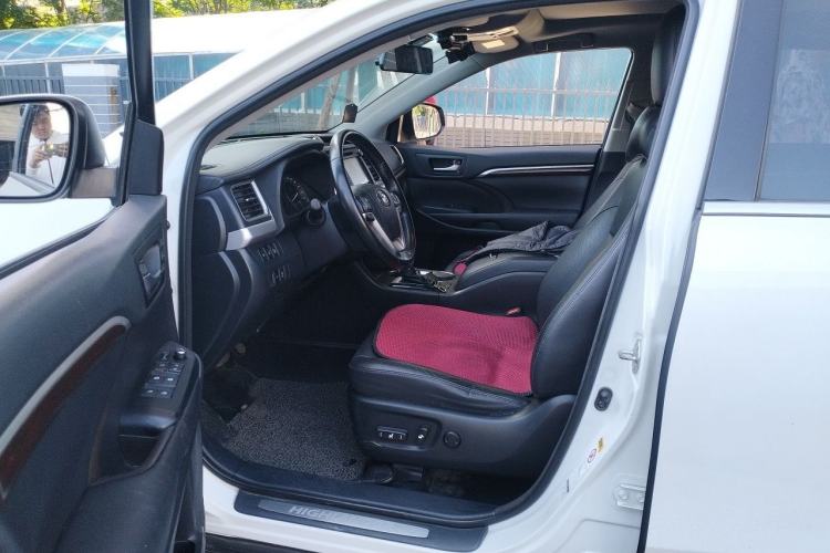Used Toyota Highlander 2015 2.0T Four-Wheel Drive Ultimate Edition 7-Seater Left Front Seat