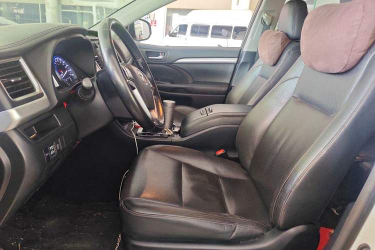 Used Toyota Highlander 2015 2.0T Four-Wheel Drive Luxury Edition 7-Seater Left Front Seat