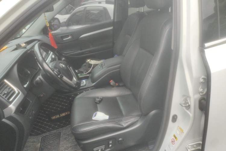Used Toyota Highlander 2015 2.0T Four-Wheel Drive Luxury Edition 7-Seater Left Front Seat