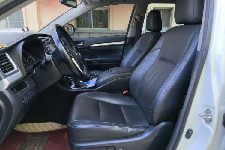 Used Toyota Highlander 2015 2.0T Four-Wheel Drive Luxury Edition 7-Seater Left Front Seat
