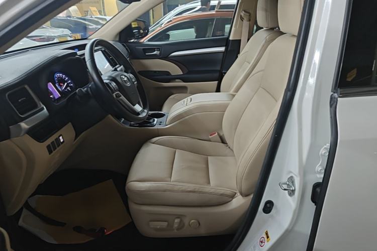 Used Toyota Highlander 2015 2.0T Four-Wheel Drive Luxury Edition 7-Seater Left Front Seat