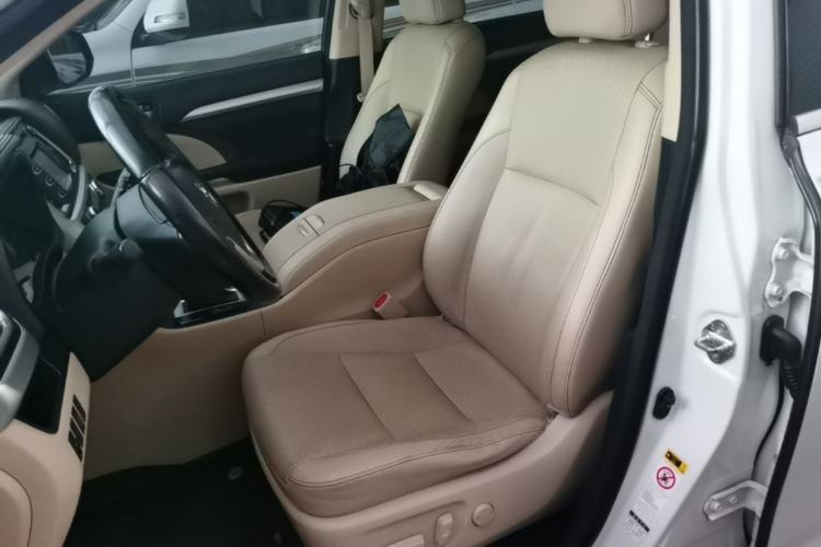 Used Toyota Highlander 2015 2.0T Four-Wheel Drive Luxury Edition 7-Seater Left Front Seat