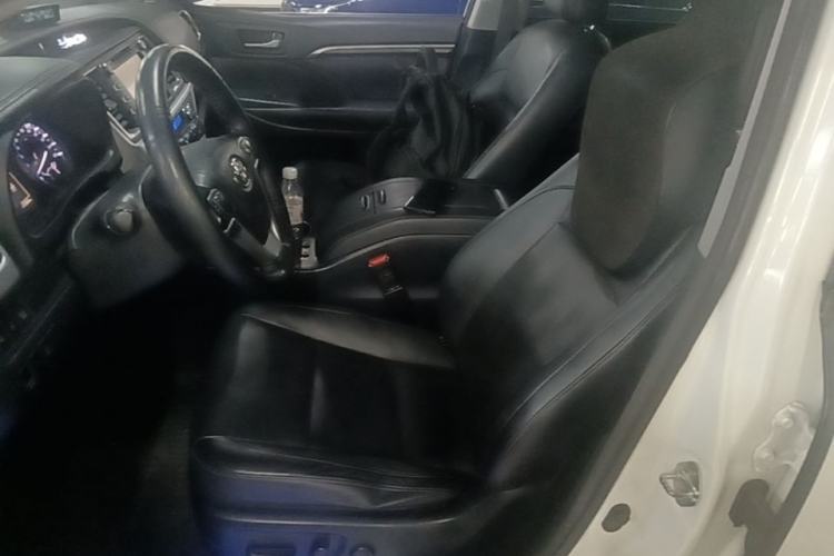 Used Toyota Highlander 2015 2.0T Four-Wheel Drive Ultimate Edition 7-Seater Left Front Seat