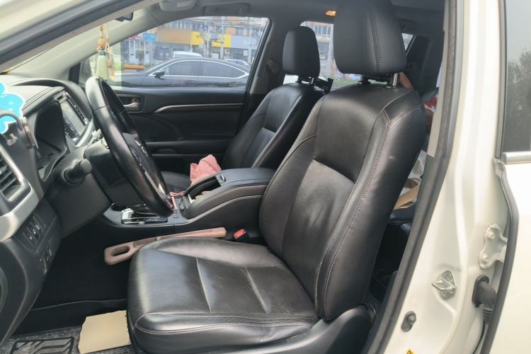 Used Toyota Highlander 2015 2.0T Four-Wheel Drive Ultimate Edition 7-Seater Left Front Seat