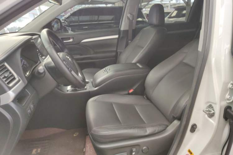 Used Toyota Highlander 2015 2.0T Four-Wheel Drive Luxury Edition 7-Seater Left Front Seat
