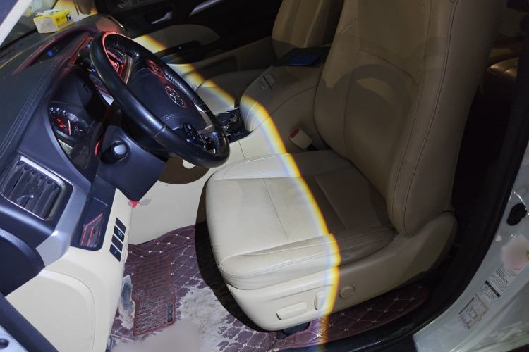 Used Toyota Highlander 2015 2.0T Four-Wheel Drive Luxury Edition 7-Seater Left Front Seat