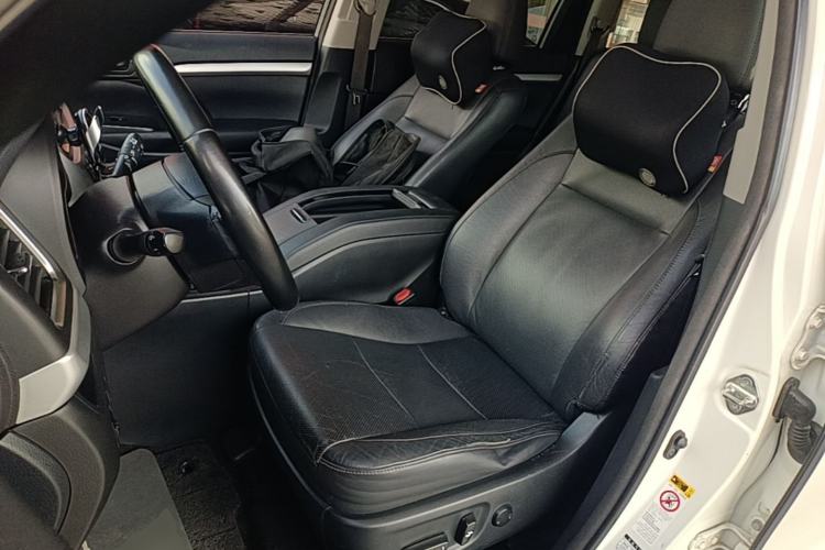 Used Toyota Highlander 2015 3.5L 4x4 Luxury Edition 7-seater Left Front Seat