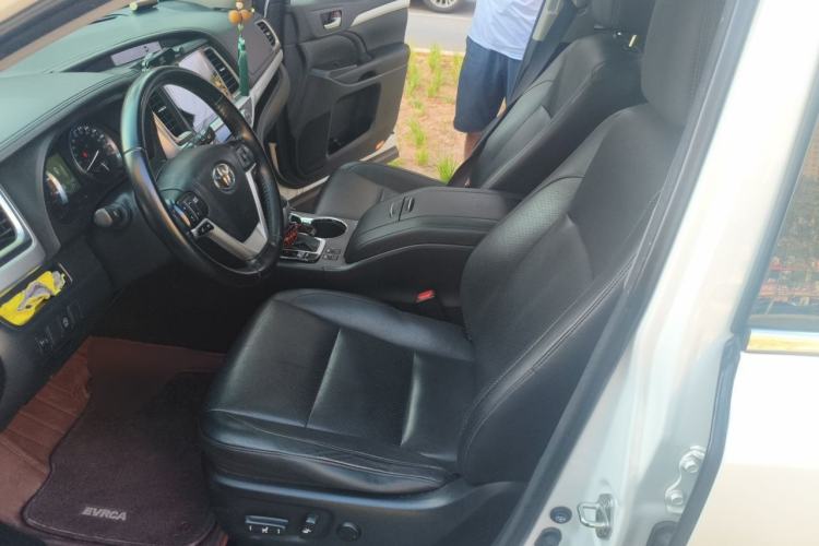 Used Toyota Highlander 2015 2.0T Four-Wheel Drive Luxury Edition 7-Seater Left Front Seat