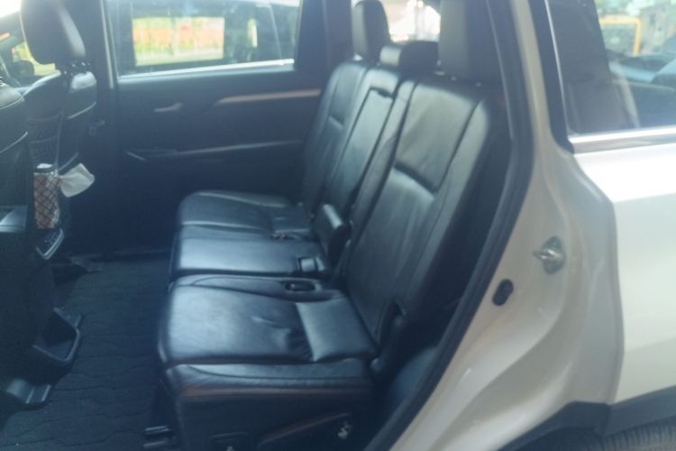 Used Toyota Highlander 2015 2.0T Four-Wheel Drive Luxury Edition 7-Seater Left Rear Seat
