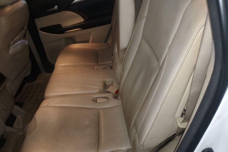 Used Toyota Highlander 2015 2.0T Four-Wheel Drive Luxury Edition 7-Seater Left Rear Seat