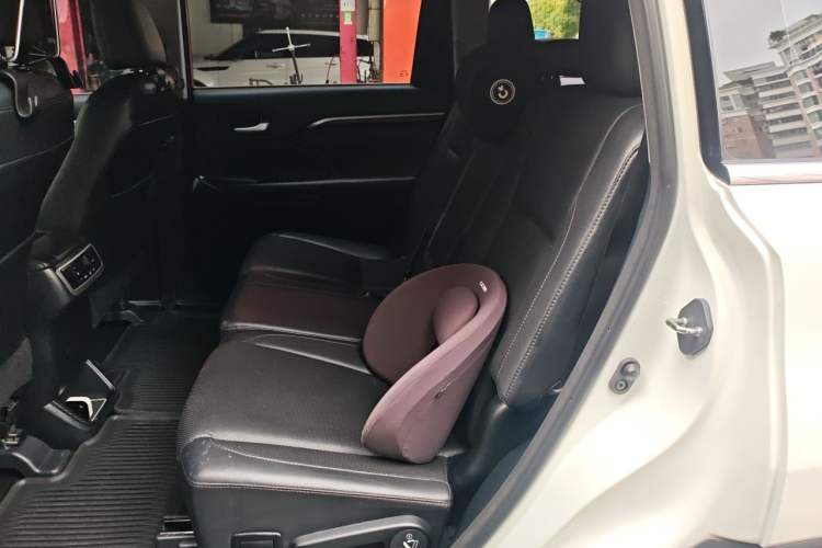 Used Toyota Highlander 2015 2.0T Four-Wheel Drive Luxury Edition 7-Seater Left Rear Seat