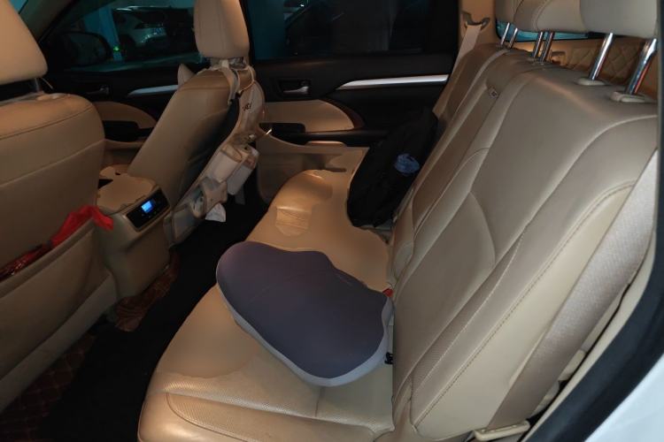 Used Toyota Highlander 2015 2.0T Four-Wheel Drive Luxury Edition 7-Seater Left Rear Seat