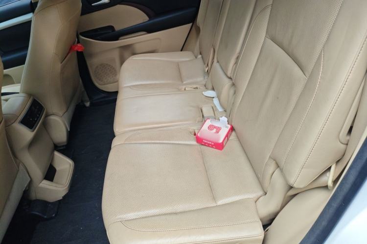 Used Toyota Highlander 2015 2.0T Four-Wheel Drive Luxury Edition 7-Seater Left Rear Seat