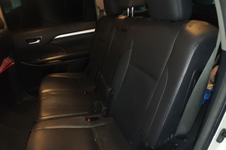 Used Toyota Highlander 2015 2.0T Four-Wheel Drive Luxury Edition 7-Seater Left Rear Seat