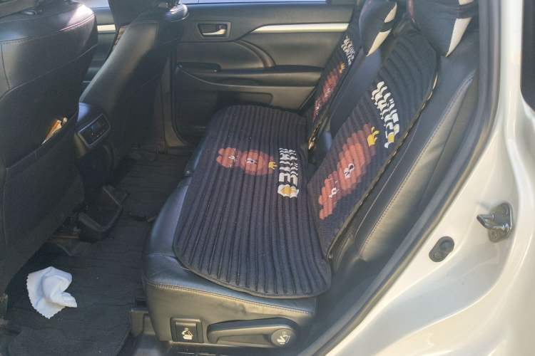 Used Toyota Highlander 2015 2.0T Four-Wheel Drive Luxury Edition 7-Seater Left Rear Seat