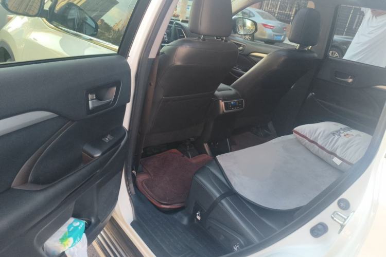 Used Toyota Highlander 2015 2.0T Four-Wheel Drive Luxury Edition 7-Seater Left Rear Seat