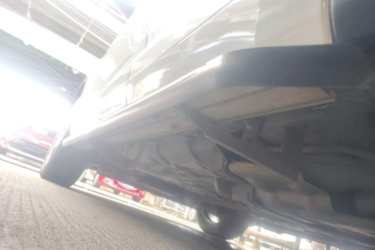 Used Toyota Highlander 2015 2.0T Four-Wheel Drive Luxury Edition 7-Seater Left Side Sill