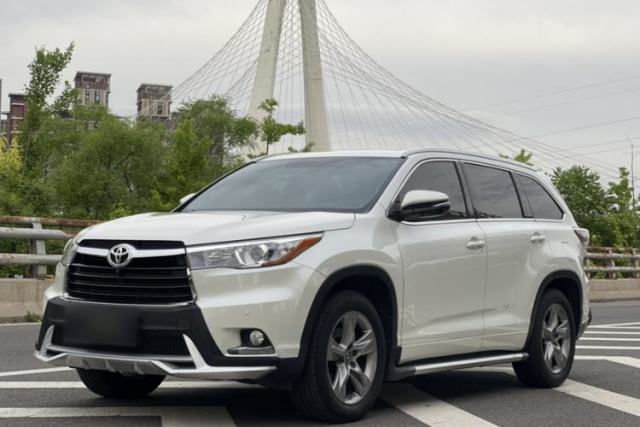Used Toyota Highlander 2015 2.0T Two-Wheel Drive Luxury Edition 7 Seats