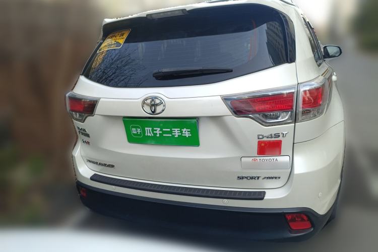 Used Toyota Highlander 2015 2.0T Four-Wheel Drive Luxury Edition 7-Seater Rear