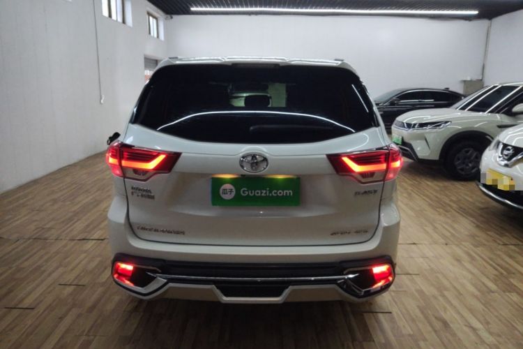 Used Toyota Highlander 2015 2.0T Four-Wheel Drive Luxury Edition 7-Seater Rear