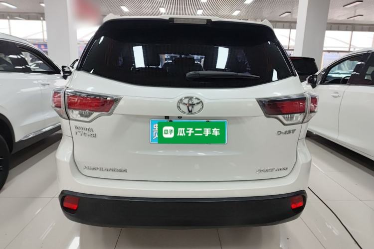 Used Toyota Highlander 2015 2.0T Four-Wheel Drive Luxury Edition 7-Seater Rear