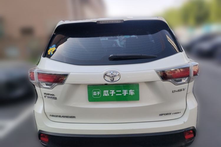 Used Toyota Highlander 2015 2.0T Four-Wheel Drive Luxury Edition 7-Seater Rear