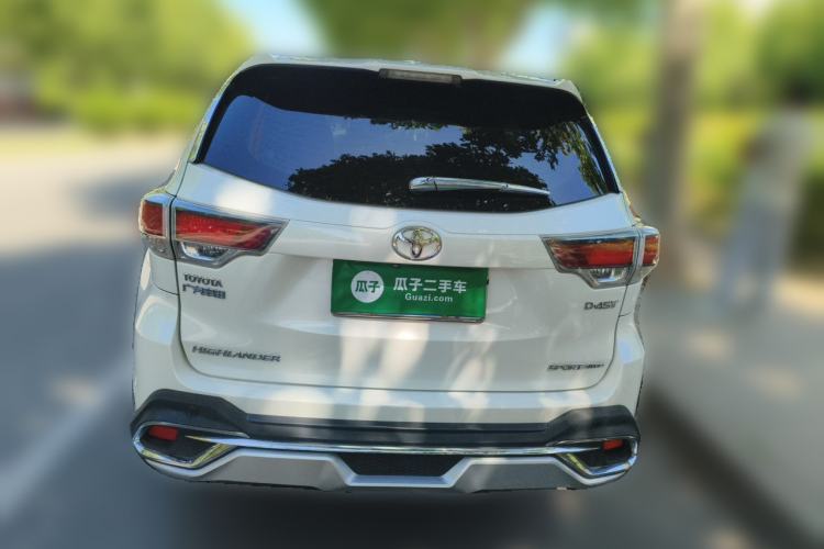 Used Toyota Highlander 2015 2.0T Four-Wheel Drive Luxury Edition 7-Seater Rear