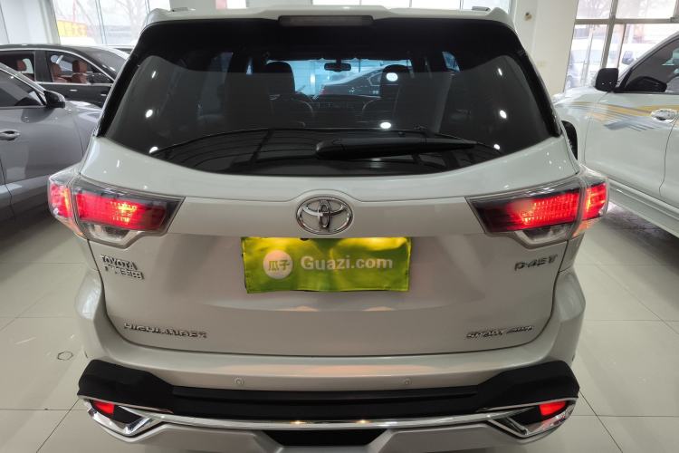 Used Toyota Highlander 2015 2.0T Four-Wheel Drive Luxury Edition 7-Seater Rear
