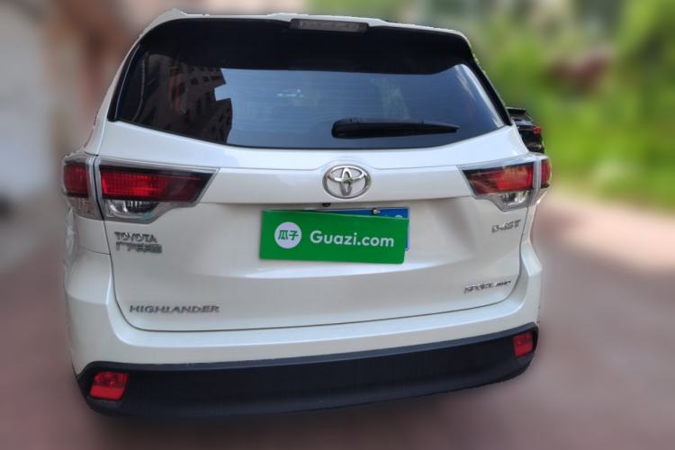 Used Toyota Highlander 2015 2.0T Four-Wheel Drive Luxury Edition 7-Seater Rear