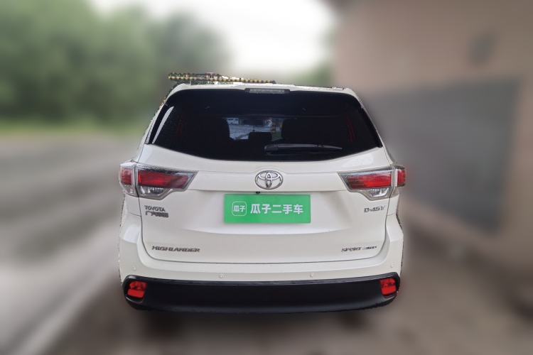Used Toyota Highlander 2015 2.0T Four-Wheel Drive Luxury Edition 7-Seater Rear