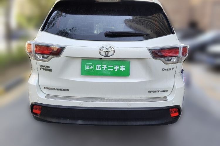 Used Toyota Highlander 2015 2.0T Four-Wheel Drive Luxury Edition 7-Seater Rear