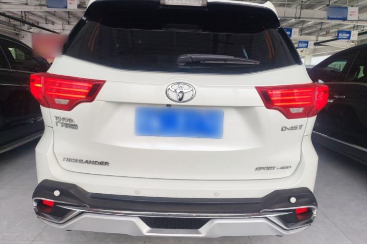 Used Toyota Highlander 2015 2.0T Four-Wheel Drive Luxury Edition 7-Seater Rear