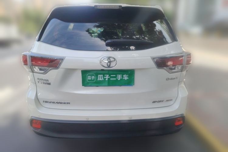 Used Toyota Highlander 2015 2.0T Four-Wheel Drive Luxury Edition 7-Seater Rear
