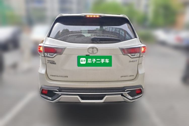 Used Toyota Highlander 2015 2.0T Four-Wheel Drive Luxury Edition 7-Seater Rear