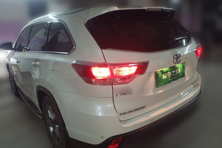 Used Toyota Highlander 2015 2.0T Four-Wheel Drive Ultimate Edition 7-Seater Rear Left 45 Deg