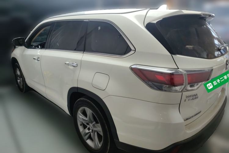 Used Toyota Highlander 2015 2.0T Two-Wheel Drive Luxury Edition 7 Seats Rear Left 45 Deg