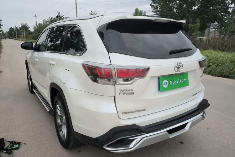 Used Toyota Highlander 2015 2.0T Four-Wheel Drive Luxury Edition 7-Seater Rear Left 45 Deg