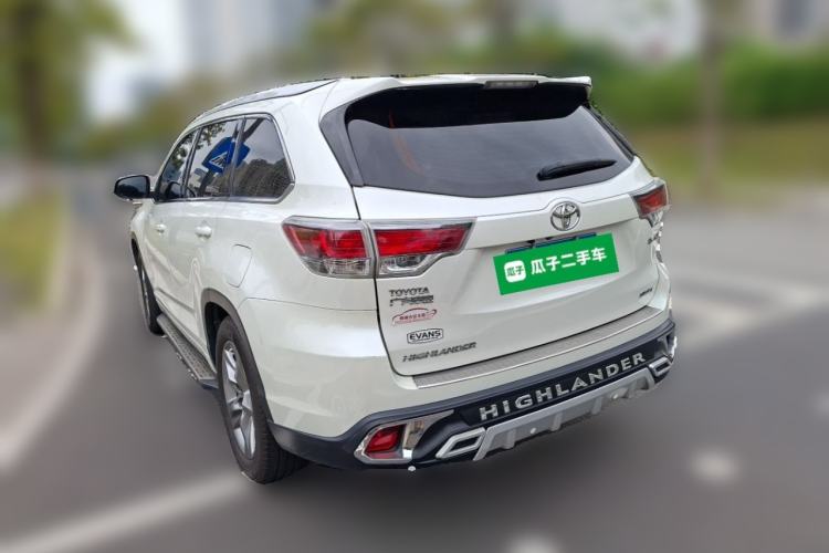 Used Toyota Highlander 2015 2.0T Two-Wheel Drive Luxury Edition 7 Seats Rear Left 45 Deg