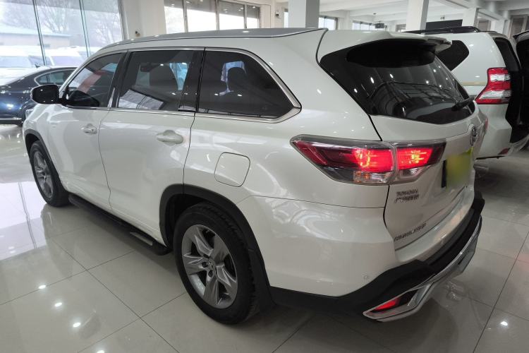 Used Toyota Highlander 2015 2.0T Four-Wheel Drive Luxury Edition 7-Seater Rear Left 45 Deg