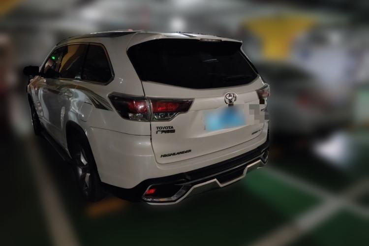 Used Toyota Highlander 2015 2.0T Four-Wheel Drive Luxury Edition 7-Seater Rear Left 45 Deg